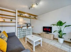 Central View - Near CERN,Geneva,UN - Free Parking