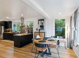 Modern Retreat in Heart of Downtown Mill Valley