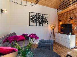 Volt Equestrian Apartment modern&cozy, готель 