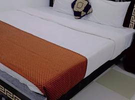 Premier hotel, хотел в Gujrāt