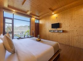 Chaitanya Homes Kasauli - Pure Veg Food, hotel i Kasauli