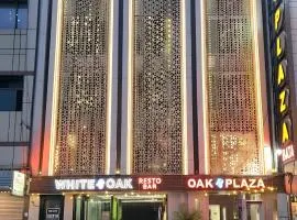 Hotel Oak Plaza Near Connaught Place & New Delhi Railway Station