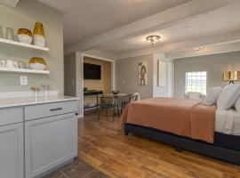 Modern Queen Suite Near SIU Carbondale, Hotel in Carbondale