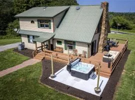 Country Chateau w Hot Tub Near Wine Trail