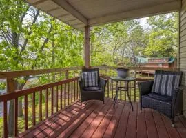 Upscale Lakefront Home w Dock & Kayaks