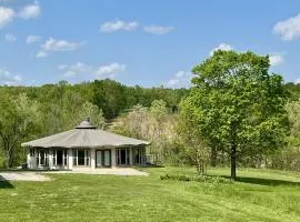 Unique 1970s Round House w Hot Tub