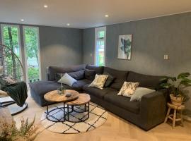 Gezellig chalet op camping de Vossenburcht, hotell sihtkohas Ons Belang