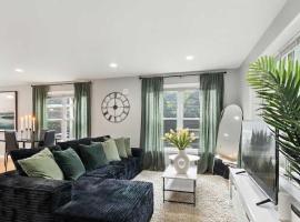 Lavish 3Bed 3Bath Condo in Uptown, kondom&iacute;nium v destin&aacute;cii Minneapolis