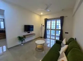 Crane House - Spacious 2BHK AC Flat by Bleisure