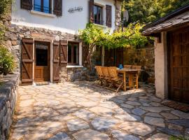 CaL QuEROL Sol i Neu, hotel v destinaci Latour-de-Carol