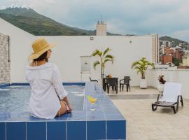 Viesnīca TAMA Hotel Granada Real Cali pilsētā Kali