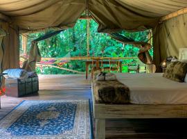 Colina Secreta - Glamping and Villas, Hotel in Puerto Viejo
