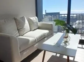 Suits vistas al mar con balcón pisos altos