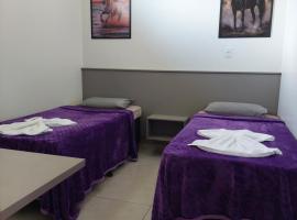 Quarto Duplo Comercial - Queen's Hotel, hotel a Formosa