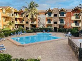 Santa Maria, 4min to Beach - Pool, AC, WiFi, De'Longhi coffee maker