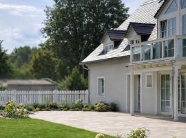 Großzügiges Landhaus mit Pool & Kamin - ideal zwischen Leipzig und Dresden - Spacious Country House with Pool near Leipzig & Dresden, отель в городе Frohburg