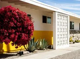 Pool Spa Stargazing Stylish Mid-Century Home Near Joshua Tree National Park