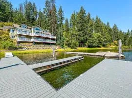 Beautiful Lakefront Custom