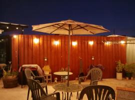 Corporate or Freelance worker & Tasmania Ferry Base-Short Long Stay Geelong, hotel sa Corio