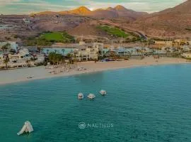 Oceanfront Villa Nautilus with Beach Club Access