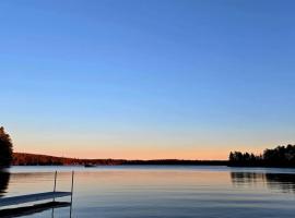 And N Lodging, hotel a Casco