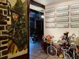 El Patio de las Orquídeas - Centro Histórico de Cuenca