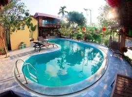 Tam Coc Riverside Bungalow