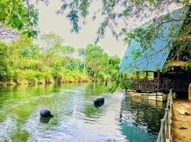 Stone Carving Resort Udawalawa