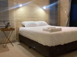 The Boat House - Island Views