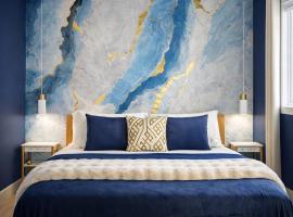 Ocean-Inspired Art Suite, Hotel in Langford