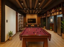 Luxury Industrial Vault, Wifi, Washer & Dryer, 5 rooms, Hotel in Arequipa