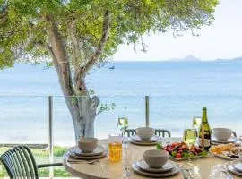 Kooyonga 1, 211 Soldiers Point Rd - waterfront, views linen, aircon