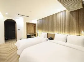 Tongyeong Tourist Hotel