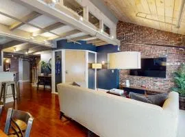 Elegant 2BR 009mi Faneuil HallQuincy Market