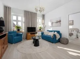 Stylish Apartment Located in the Old Town Close to Attractions by Noclegi Renters