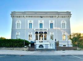 Hotel Universal, hotel i Livorno