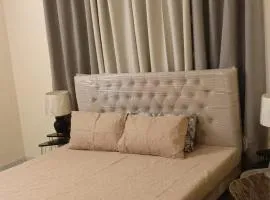 Canadian Guest House & Hotel