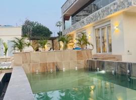 Villa 3 Chambres avec piscine à louer à bastos, hótel í Yaoundé