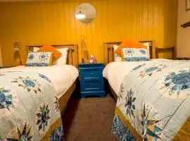 2-Bed Village Country Cottage with Free Parking and Pub - County Durham