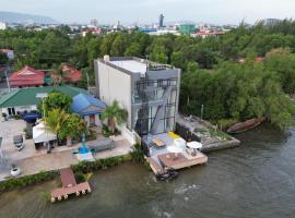 The Cloud Homestay Kampot, hotel a Kampot