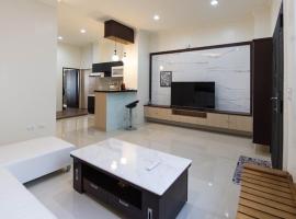 Happiness B&B, hotel in Linbian