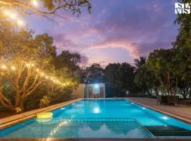 Hindavi Green Escape by VEO - Part of StayVista with Bonfire, BBQ & Pool