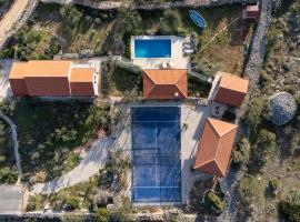 Villa Bliss Excelsior - Yoga, Padel & Pool, hôtel à Gdinj