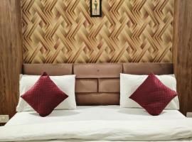 Hotel Padma Residency, khách sạn ở Datia