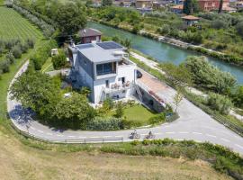 Appartamenti Villa al Fiume, Hotel in Nago-Torbole