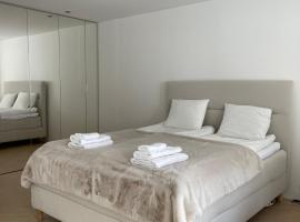 Wasserfall - Zentrum - Balkon - Seeblick - K&uuml;che