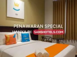 Sans Hotel Empress Simpang Lima