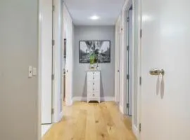 Luxury & Central 2 Bedroom Ormeau Road Apartment