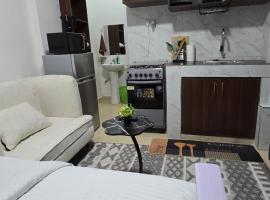 ML STUDIO with Rooftop, Free wifi, Free Parking, отель в городе Накуру