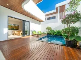 Cassandra Villa 4- Elegant 3BR Beachside Bliss in Sanur